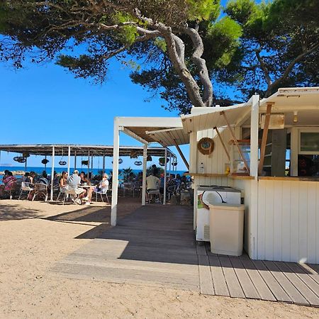 Dormitorio Standar Cerca De La Playa Girona Exterior photo
