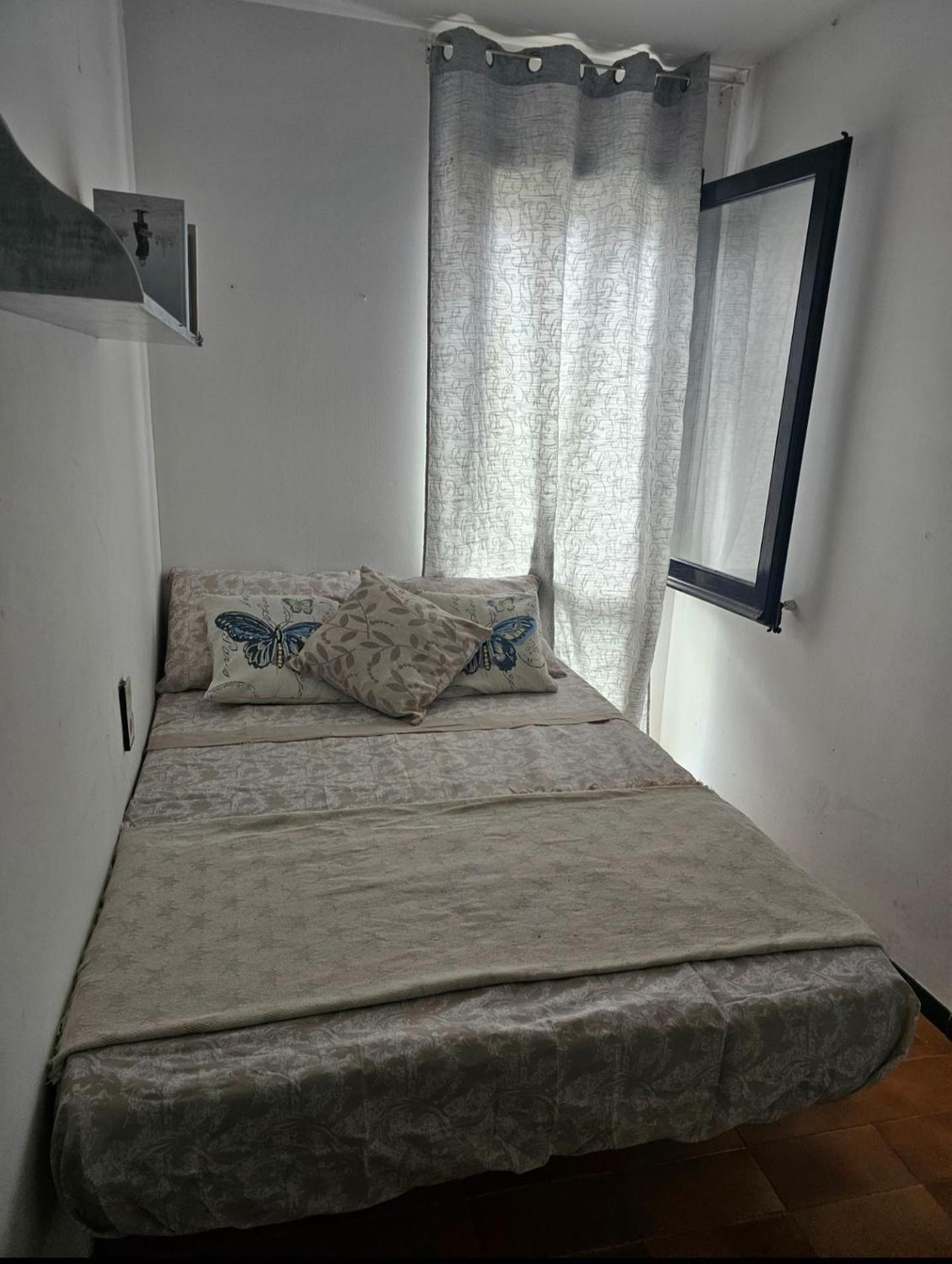 Dormitorio Standar Cerca De La Playa Girona Exterior photo